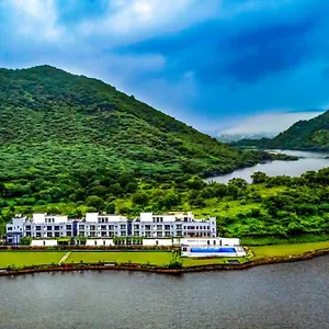 'zana' Lakeview - Scenic Lakeside Udaipur